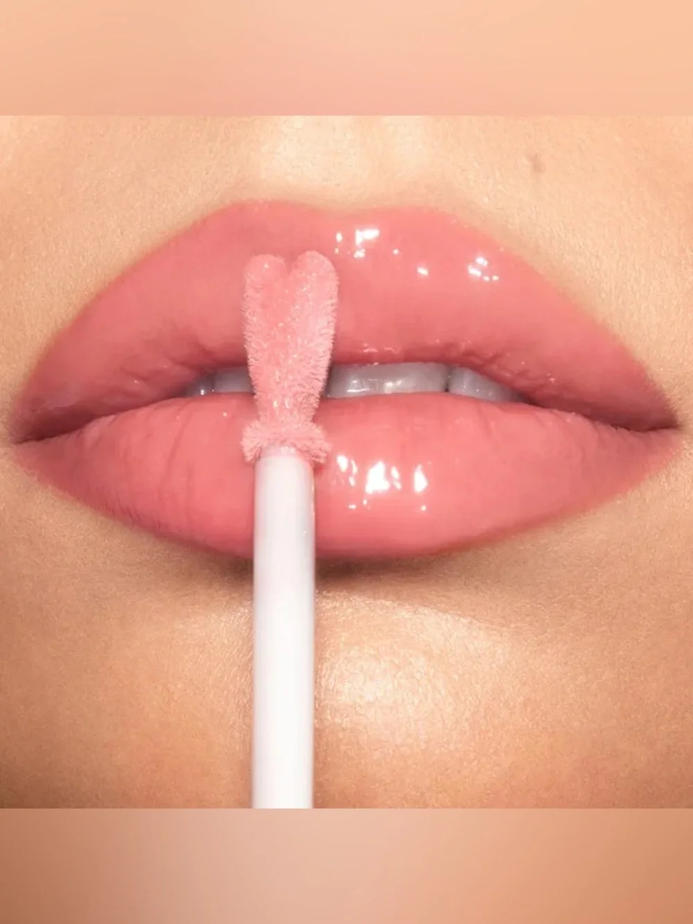 Charlotte Tilbury Collagen Lip Bath gloss